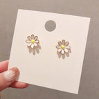 Stud / Gold Color