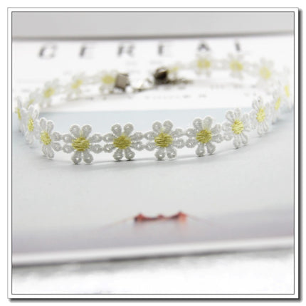 Daisy Flower Choker Necklace