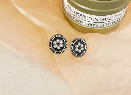 Flower Pearl Design Earrings Round Pearl Earrings