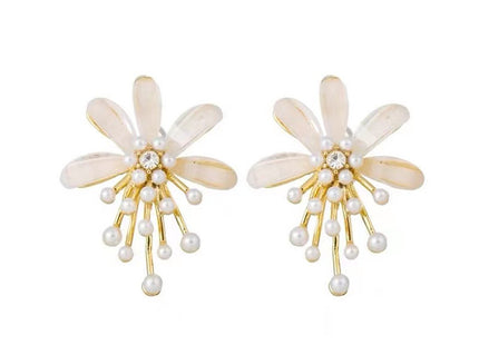 Sweet Tiny Flower Imitation Pearl Earrings