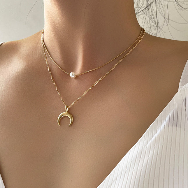 Multi Layer Clavicle Chain Necklace Horn Pendant