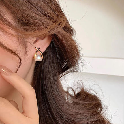 Geometric Triangle Pearl Stud Earrings - FASHION SHEGOODS LLC