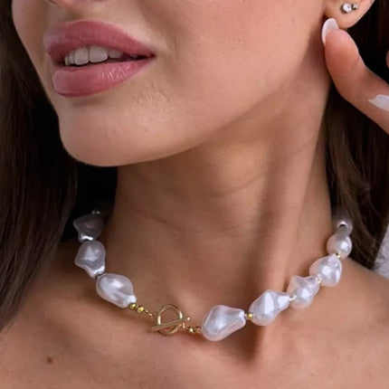 Baroque Irregular Pearl Pendant Choker Necklace for Women