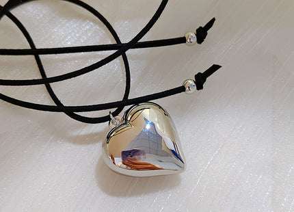 Goth Love Heart Pendant Necklace for Women