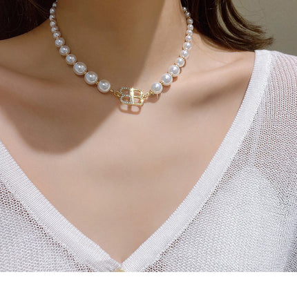 Fashion Imitation Pearl Beads Chain Letter B Pendant Necklace