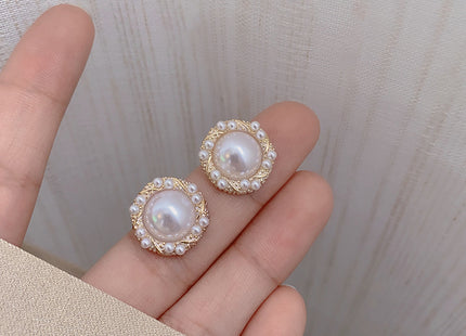 Round Pearls Flower Stud Earring