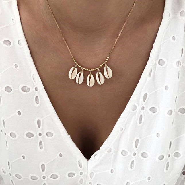 Shell Pendant Chain Women Necklaces
