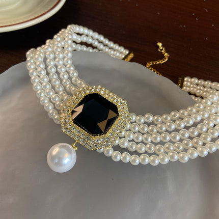 Layered Big Rhinestones Pearl Beads with Green/Red/Transparent Crystal Short Choker Necklace - FASHION SHEGOODS LLC