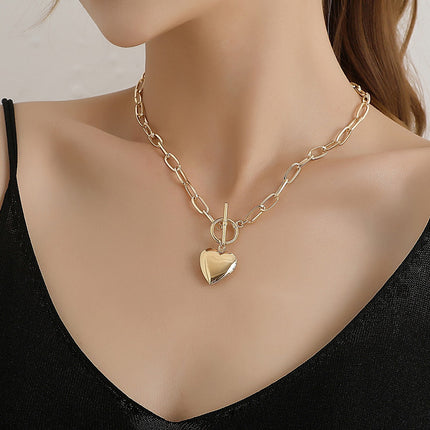Heart Shape Pendant Chunky Chain Necklace - FASHION SHEGOODS LLC