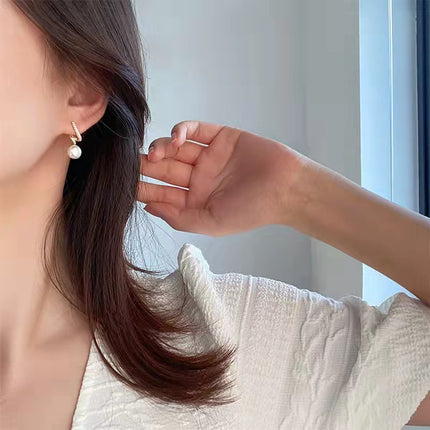 Twisted Rhinestone Pearl Earrings
