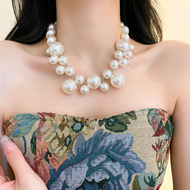 Chunky Exaggerated Large Pearl Choker Necklace