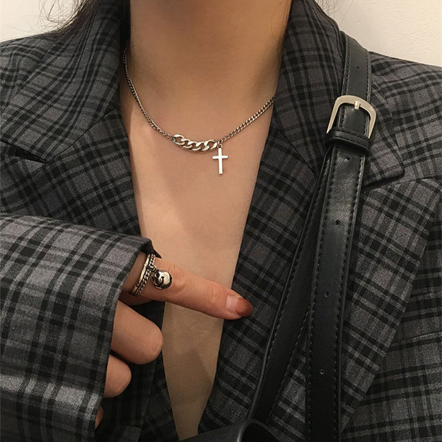 Retro Short Cross Necklace