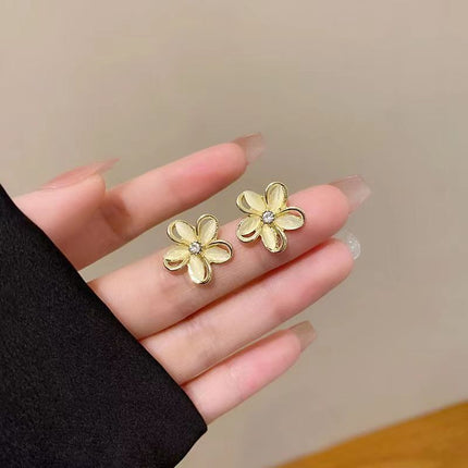 Opal Stone Flower Earrings - FASHION SHEGOODS LLC
