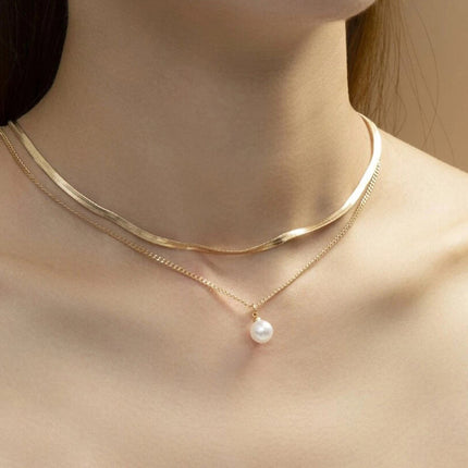 Pearl Daisy Necklace