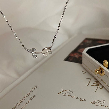 Tulip Rose Flower Pendant Necklace