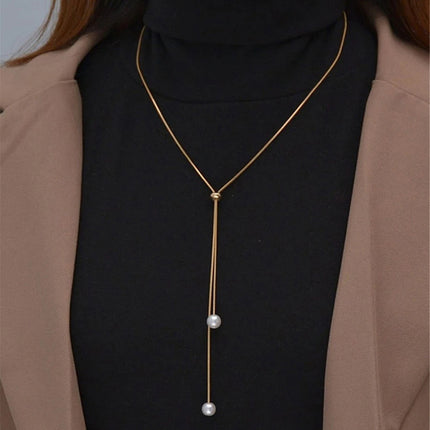 Pull Snake Bone Pearl Necklace Fashion