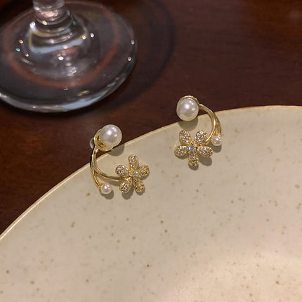 Imitation Pearl Flower Stud Earrings - FASHION SHEGOODS LLC