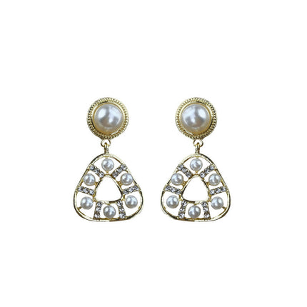 Geometric triangle Shape Pearl Stud Earrings