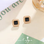 Black / Gold Color