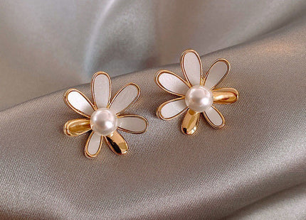 Daisies pearl Earring