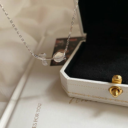Tulip Rose Flower Pendant Necklace
