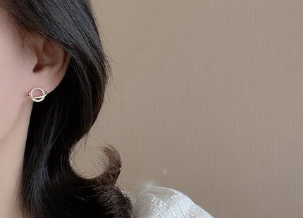 Twist Hollow Round Rhinestone Stud Earring