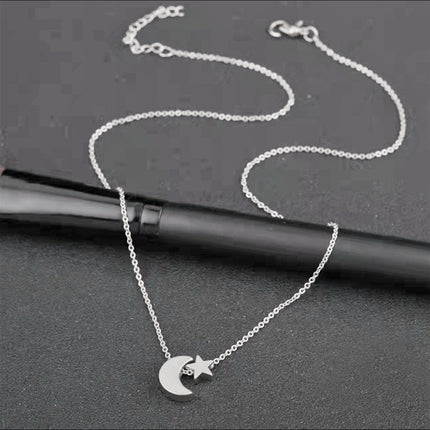 Simple Moon Pendant Necklace