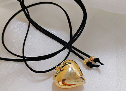 Goth Love Heart Pendant Necklace for Women