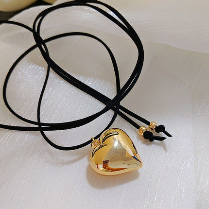 Goth Love Heart Pendant Necklace for Women