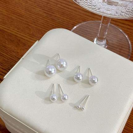 Round Pearl Stud Earring
