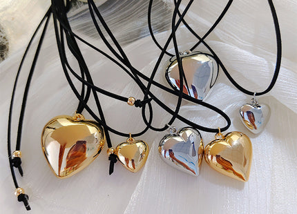 Goth Love Heart Pendant Necklace for Women