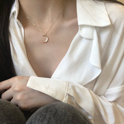 Moon Short Pendant Necklace - FASHION SHEGOODS LLC