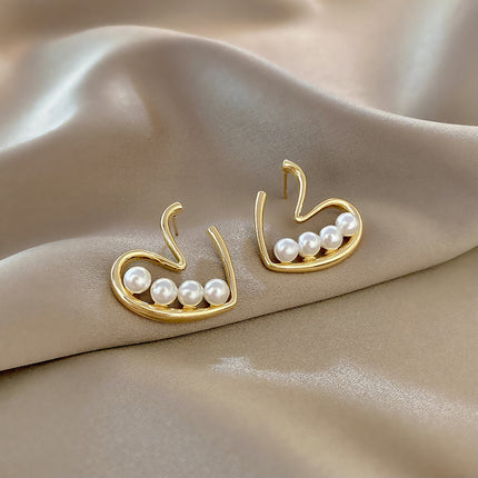 Vintage Pearl Heart Stud Earrings