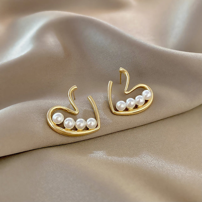 Vintage Pearl Heart Stud Earrings