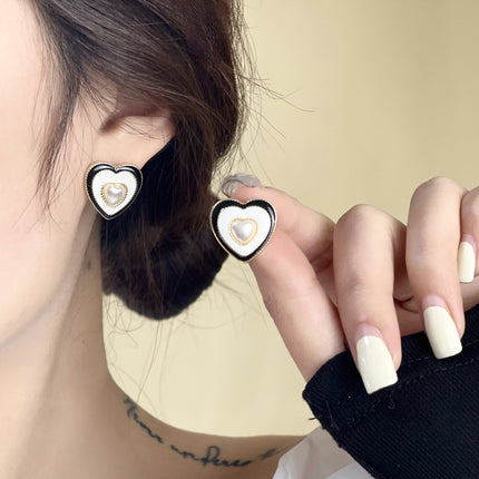 Heart White Enamel Pearl Earring - FASHION SHEGOODS LLC