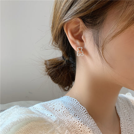 Pearl Bear Earring - FASHION SHEGOODS LLC