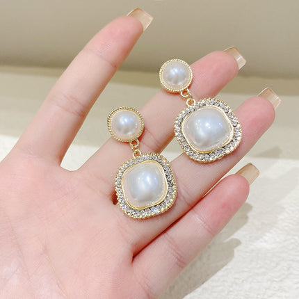 Pearl Geometric Square Earrings