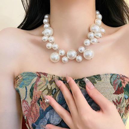 Chunky Exaggerated Large Pearl Choker Necklace