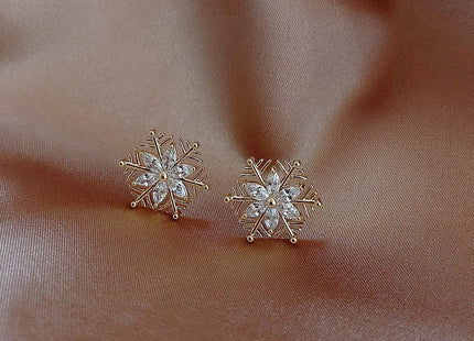 Snowflake Rhinestone Stud Earring