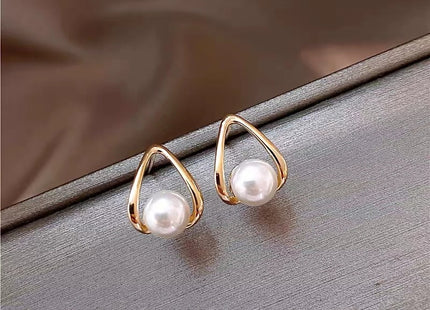 Triangle Waterdrop Pearl Stud Earrings