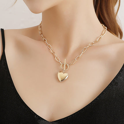 Heart Shape Pendant Chunky Chain Necklace - FASHION SHEGOODS LLC