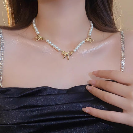 Cute Bow Pearl Necklace