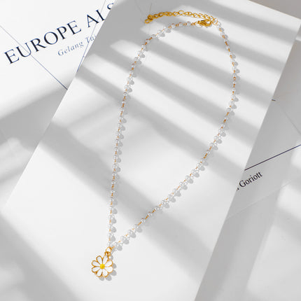 Pearl Daisy Necklace
