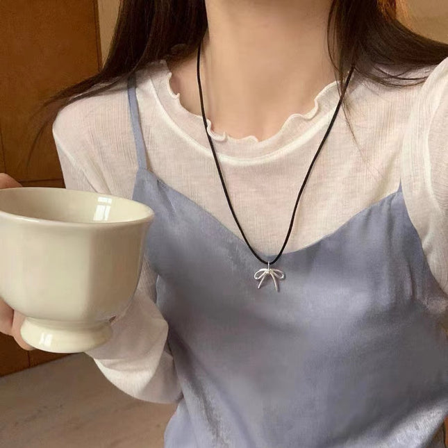 Simple Bow Sweater Necklace