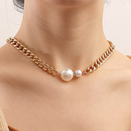 Round Pearl Pendant Chocker Necklace