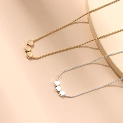 Round Disc Charms Choker Necklace