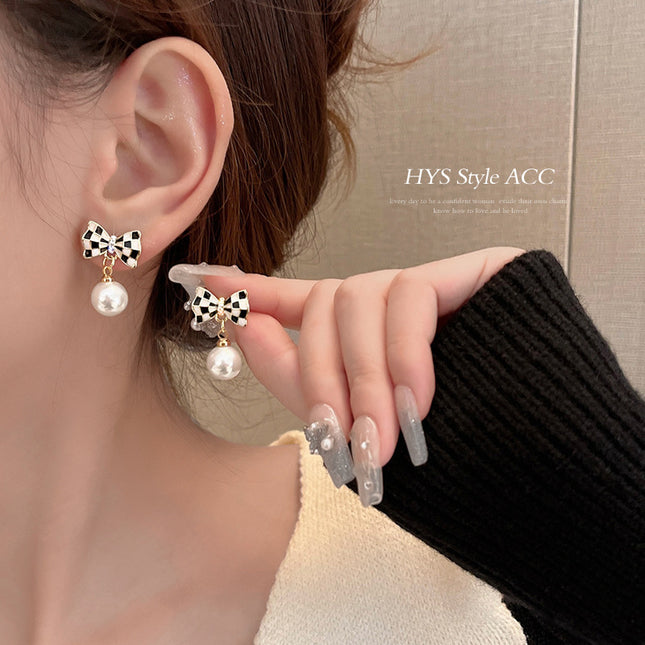 Ribbon Bow Pearl Earrings