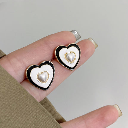 Heart White Enamel Pearl Earring - FASHION SHEGOODS LLC